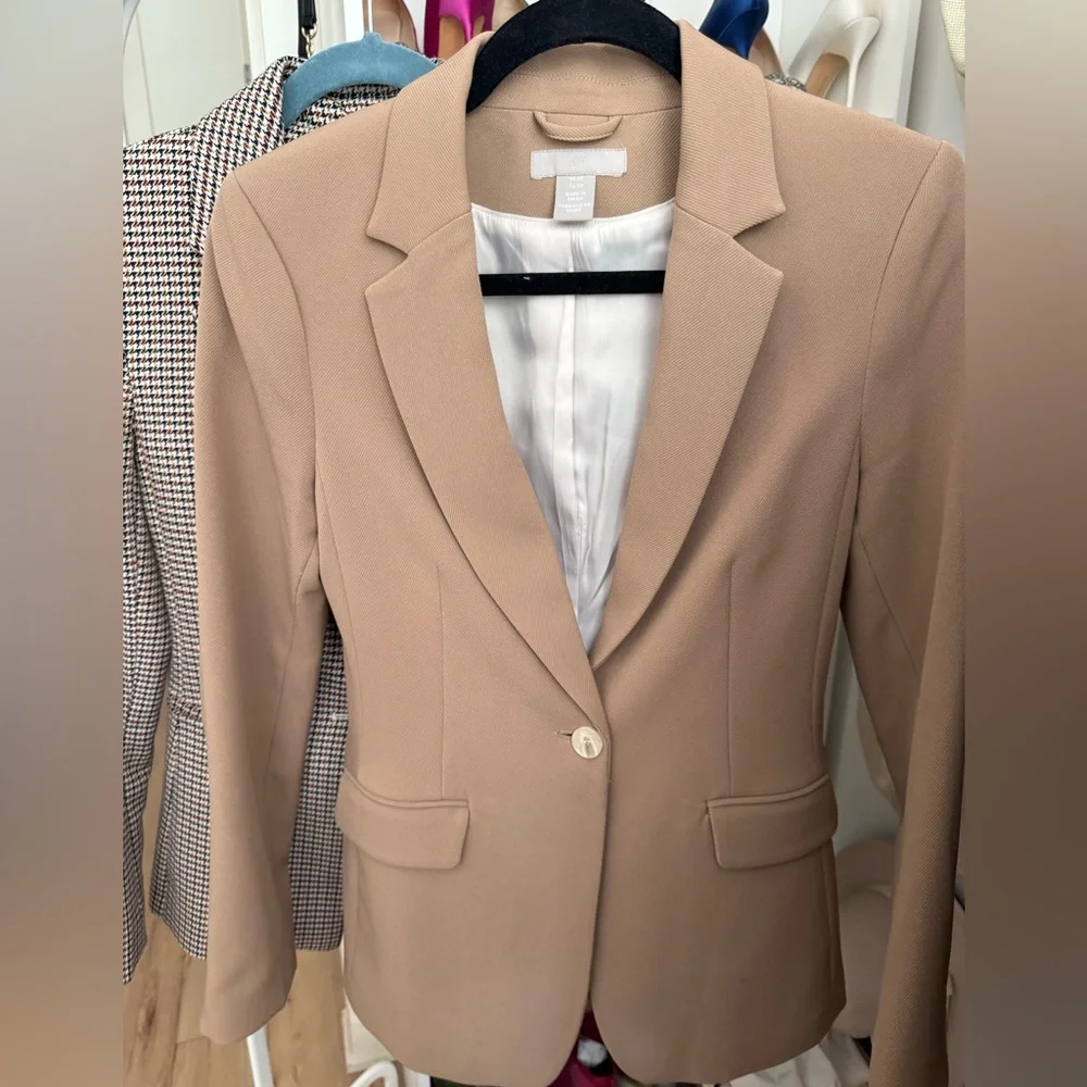 Classic Tailored Suit Jacket Bundle - Picture 4 of 5